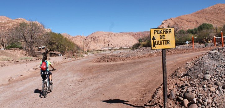 Pedalando no deserto do Atacama