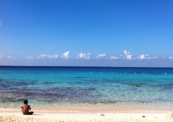 Cozumel, mar azul no México