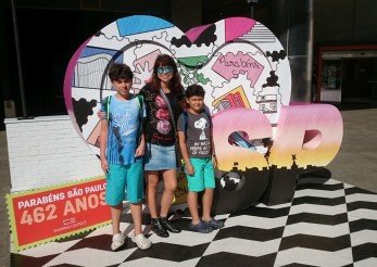 Monumento em homenagem a São Paulo na Av. Paulista