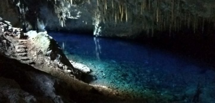 Gruta do Lago Azul